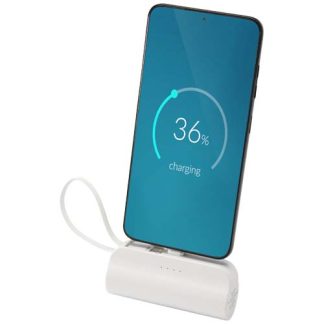 Powerbank Tipo-C de plástico reciclado de 5.000 mAh e 10 W com suporte articulado integrado e cabo 2 em 1 "Alnair"