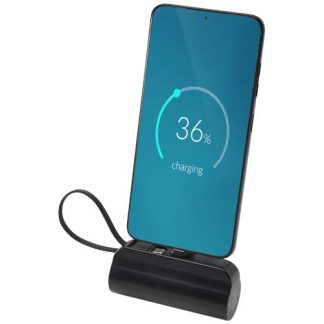 Powerbank Tipo-C de plástico reciclado de 5.000 mAh e 10 W com suporte articulado integrado e cabo 2 em 1 "Alnair"